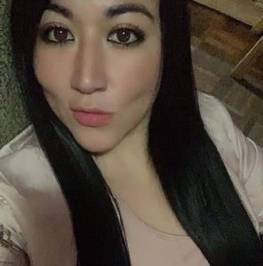 Meet your Posher, Daniela